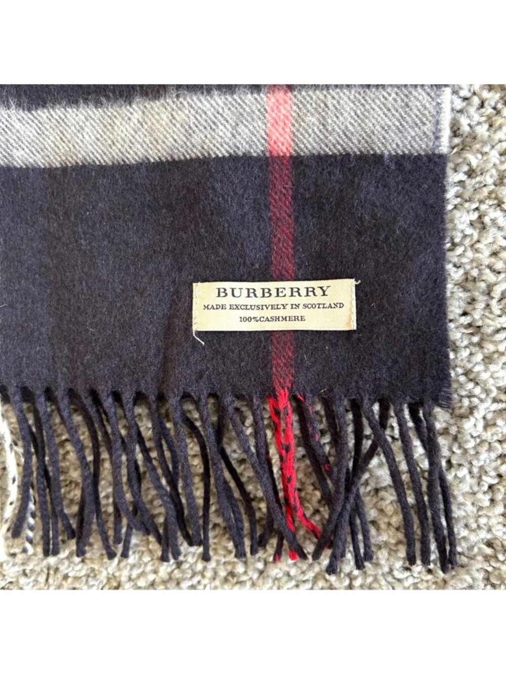 Burberry Black 100% Cashmere Checkered Scarf With Fringe Made In Scotland - Picture 2 of 7